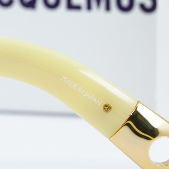 Jacquemus CARRE ROND JAC/10 C3 Geometric Sunglasses - Yellow - Picture 12 of 12